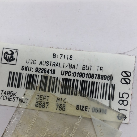 UGG K Bailey Button Triplet II, Size 5 - Picture 10 of 10